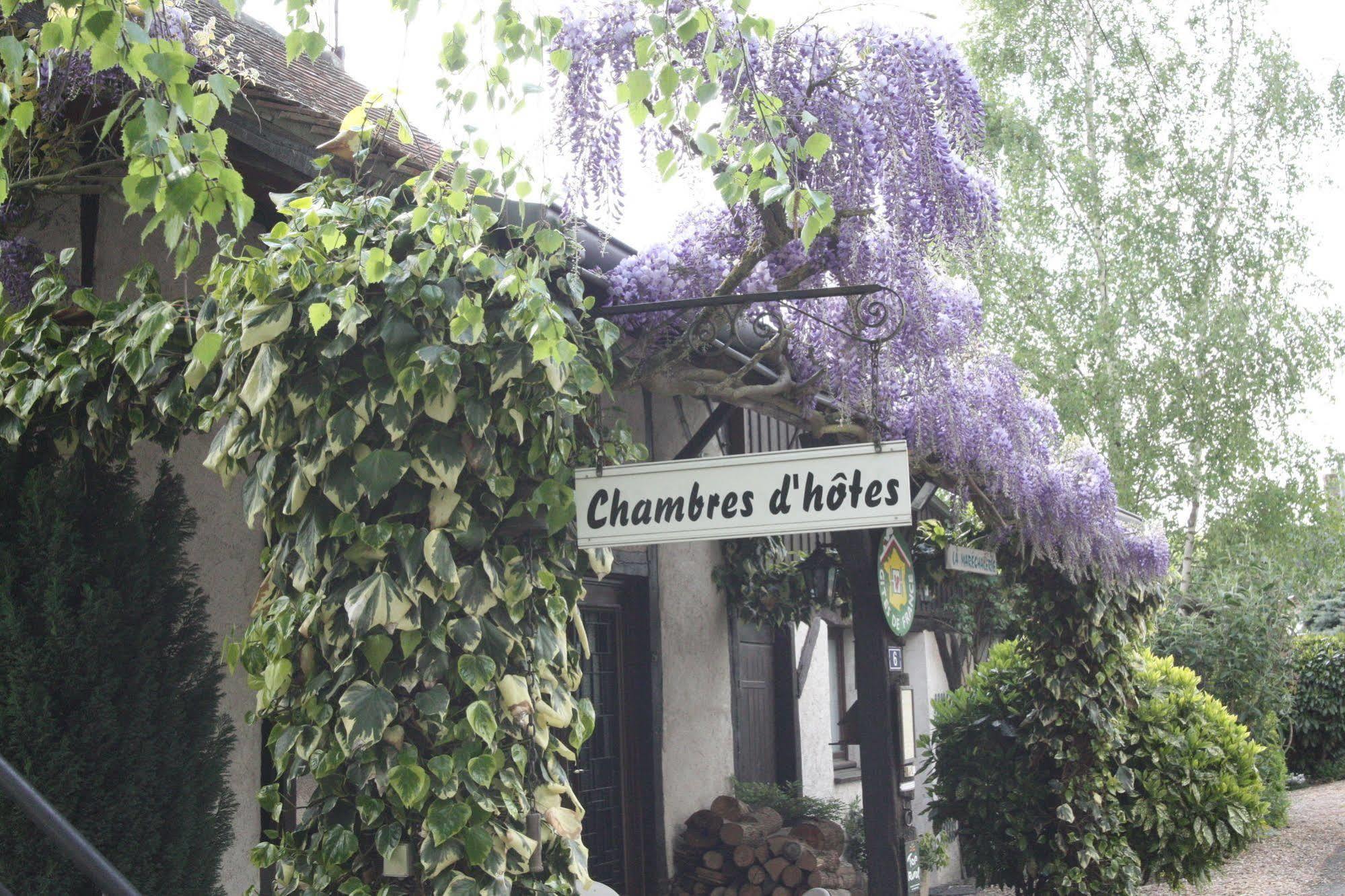 Bed and Breakfast La Marechalerie Monthodon Zewnętrze zdjęcie